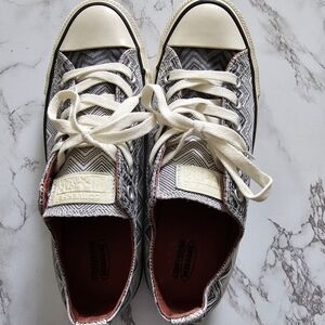 Converse Chuck Taylor All Star x Missoni - 6 mens, 8 wmns 147272C